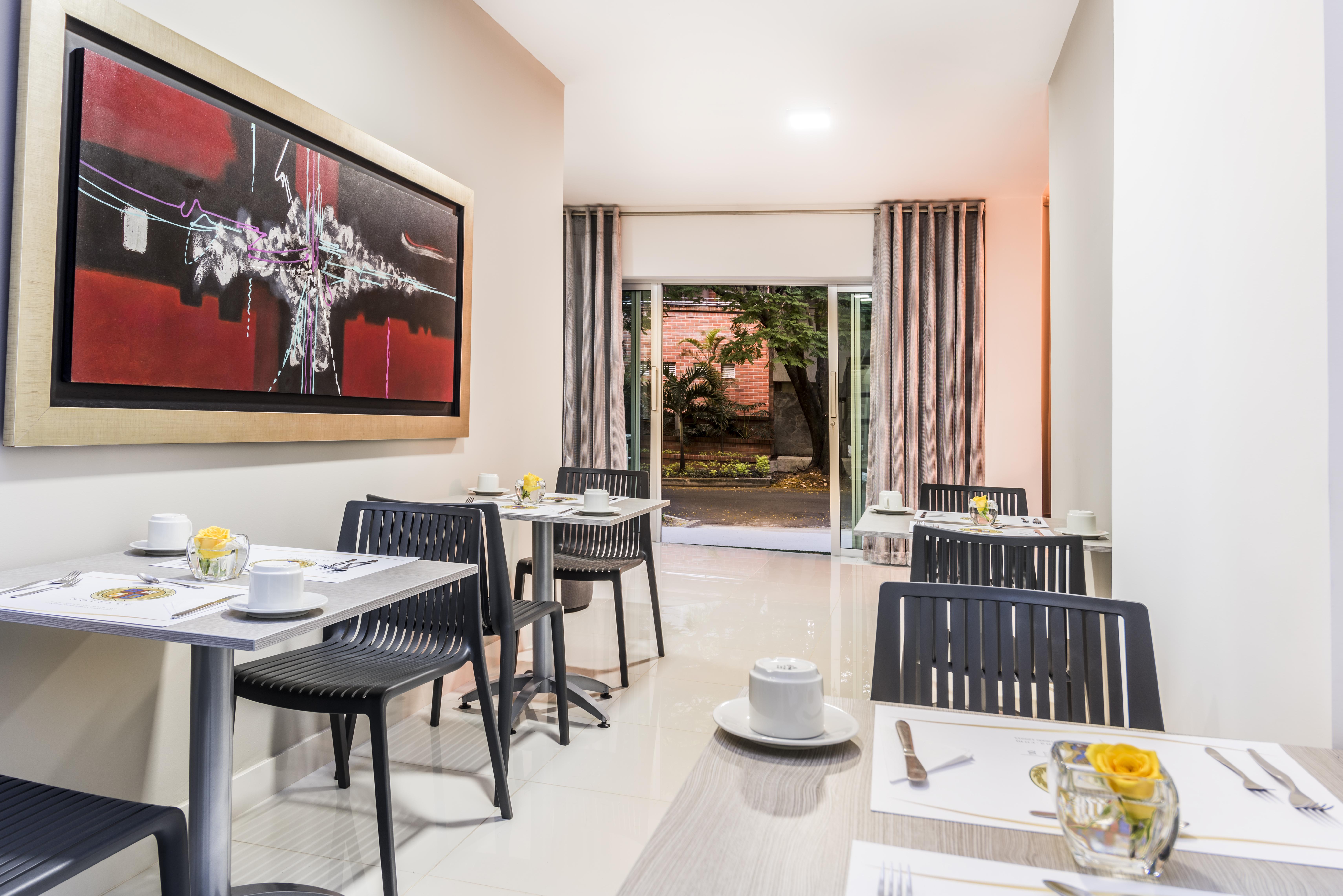 Hotel Asturias Медельїн Екстер'єр фото